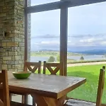 Holiday home Gweebara Bay *